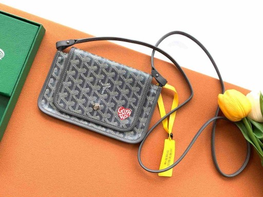Goyard Plumet Pocket Wallet Heart Grey