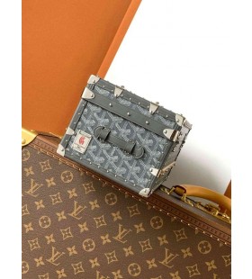 Goyard 352 Case Grey