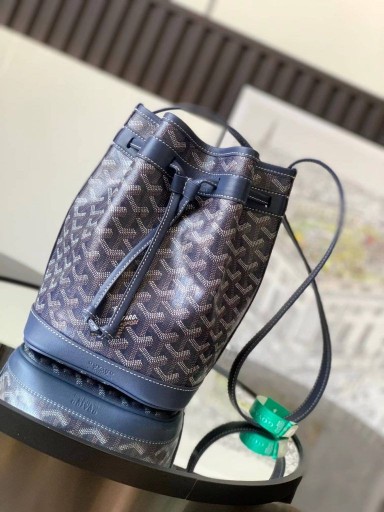 Goyard Petit Flot 버킷백 네이비 블루