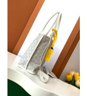 Mini torba Goyard Anjou Sa Velikim Srcem Bijele boje