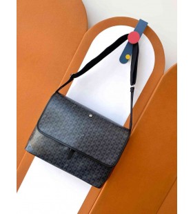 Goyard Capetien MM Messenger Bag Jet Black