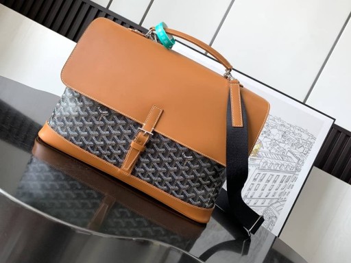 Goyard Citadin PM Bolsa de Mensajero de Black & Tan