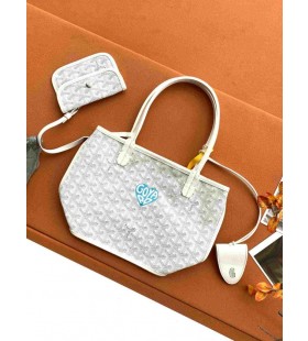 Goyard Anjou Mini Bag Hart Wit